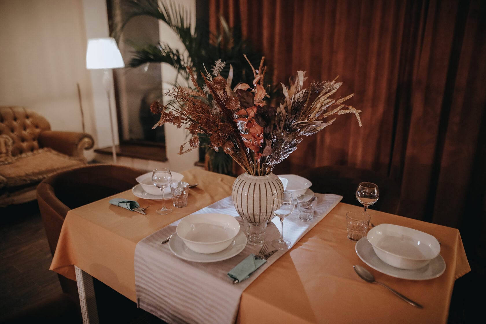 Комната приёма пищи пансионата Ваш Дом